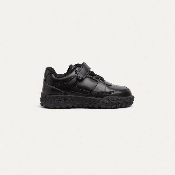 Achilles Kids | PlayCourt – Black (One-Strap Sneakers) – Chunky Style, Kid-Simple