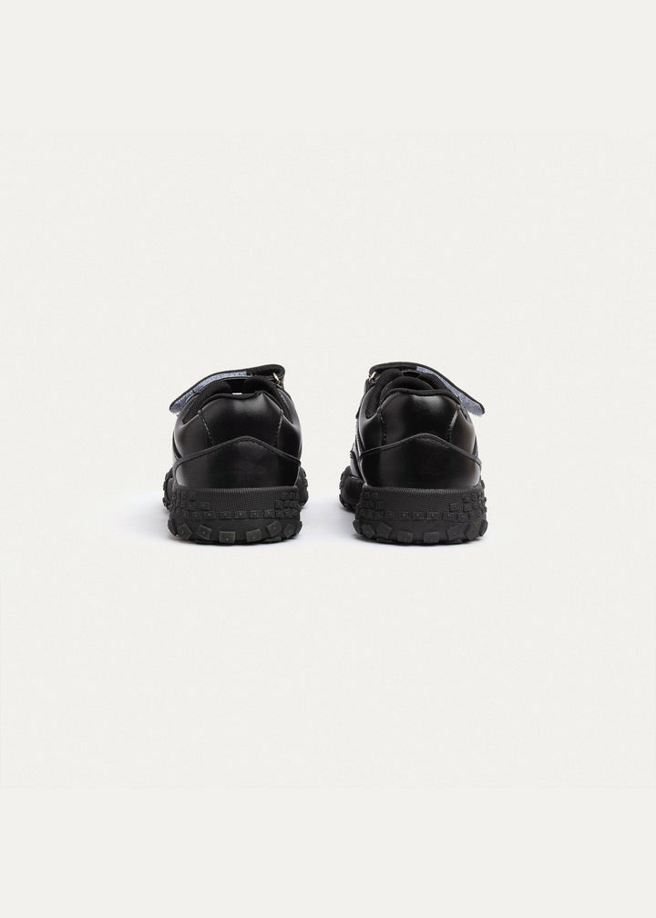 PlayCourt Black (One-Strap Sneakers) Chunky Style, Kid | Simple
