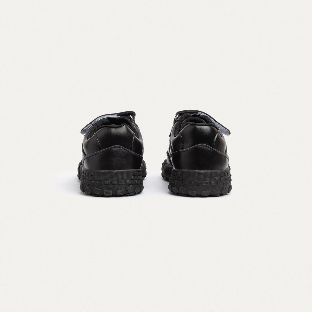 Achilles Kids | PlayCourt – Black (One-Strap Sneakers) – Chunky Style, Kid-Simple