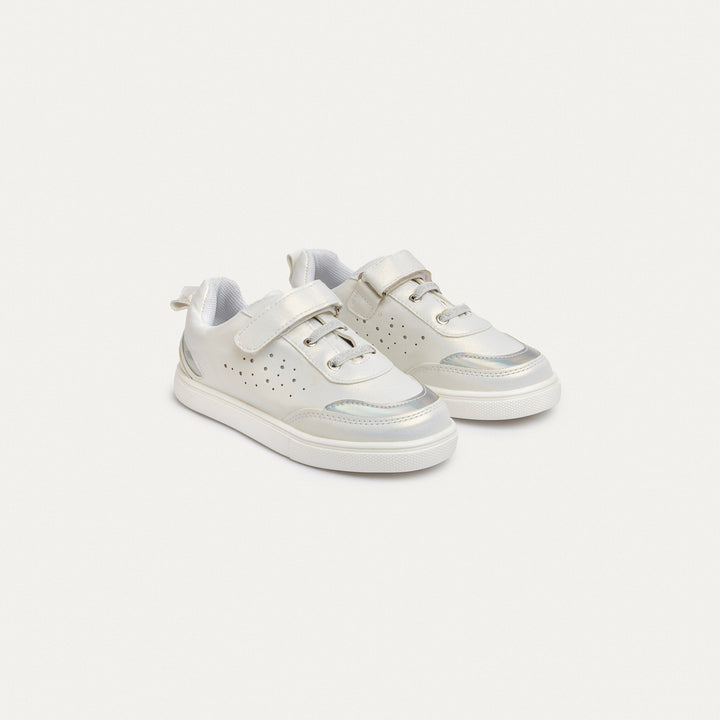 Achilles Kids | Starbeam Court – Holo Trim - Silver