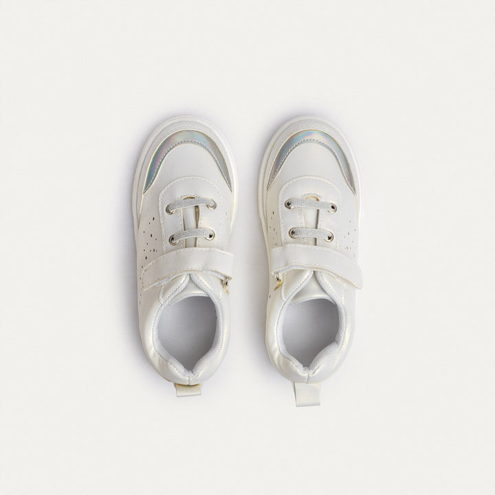 Achilles Kids | Starbeam Court – Holo Trim - Silver
