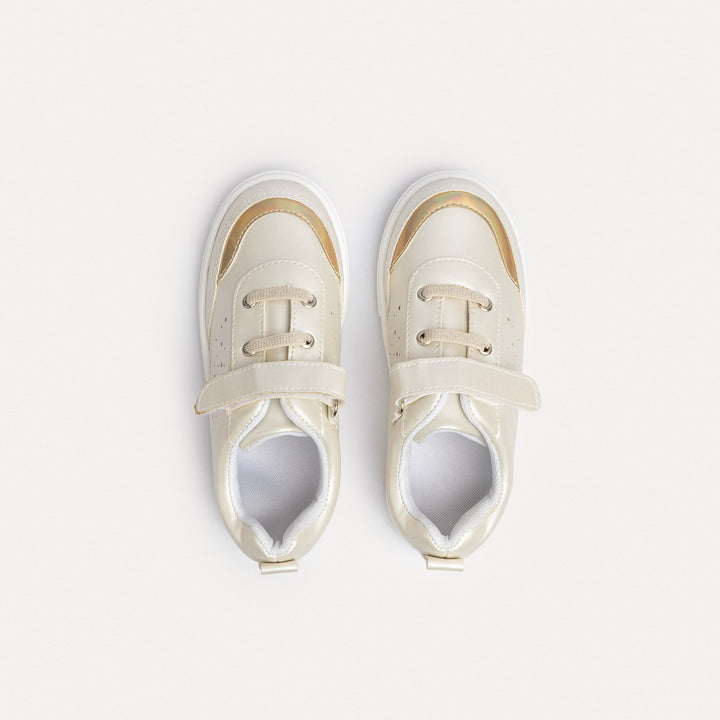 Achilles Kids | Starbeam Court – Holo Trim - Gold