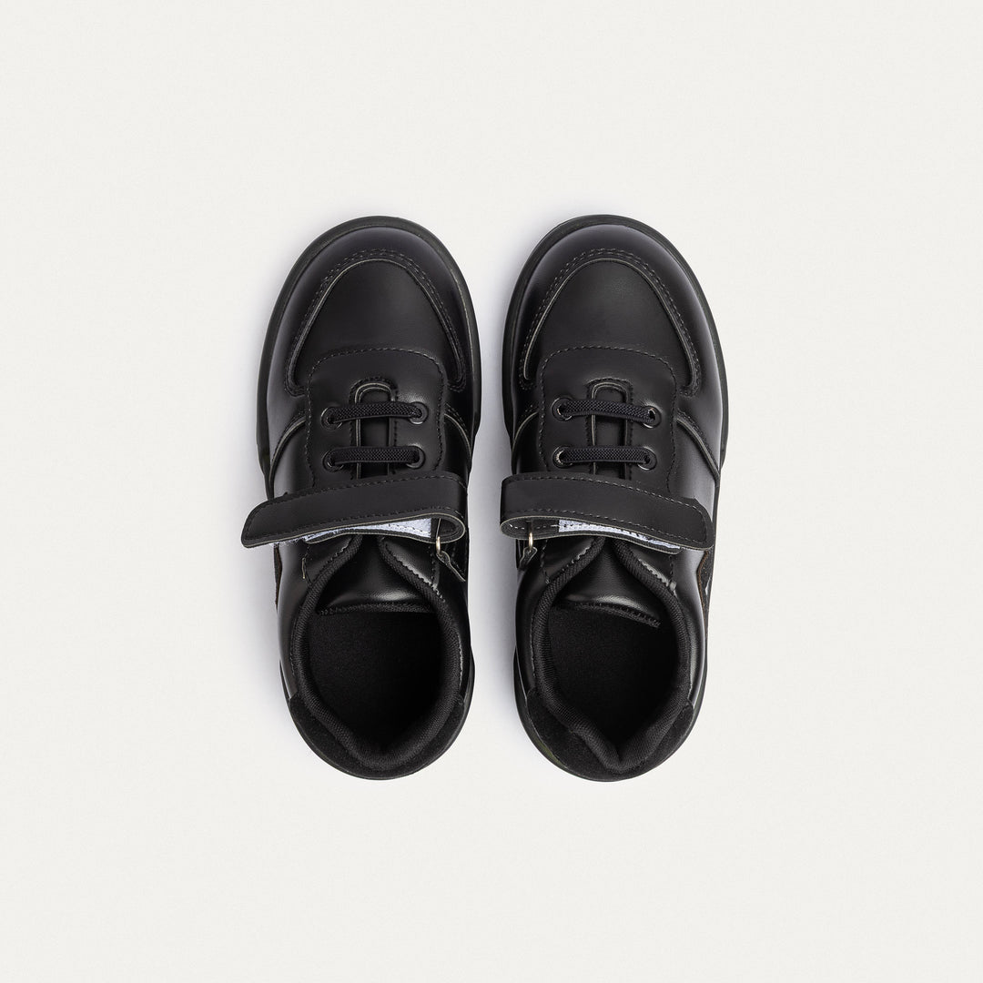 Achilles Kids | Daydream – Black (One-Strap Sneakers) – Court Style, Kid-Simple