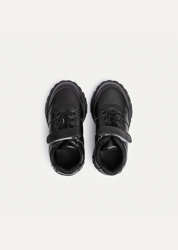 PlayCourt Black (One-Strap Sneakers) Chunky Style, Kid | Simple