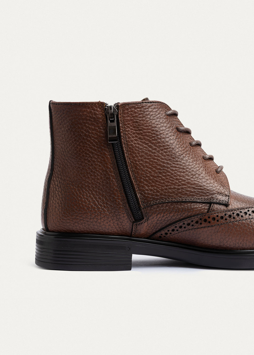 Oxford Crest Boots | LightBrown