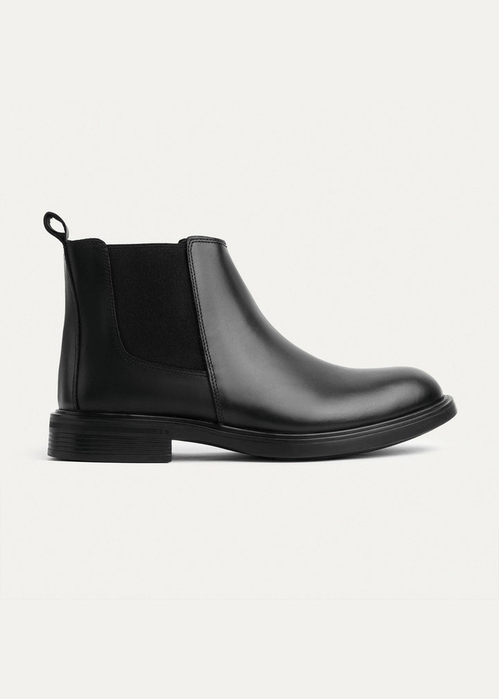 Achilles | Classic Chelsea Boots | Black