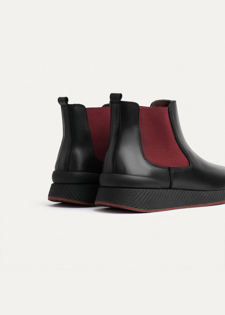 Motion Chelsea Sneakers | Black X Burguandy