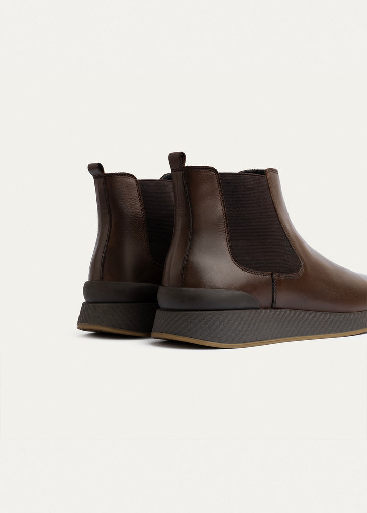 Motion Chelsea Sneakers| Brown