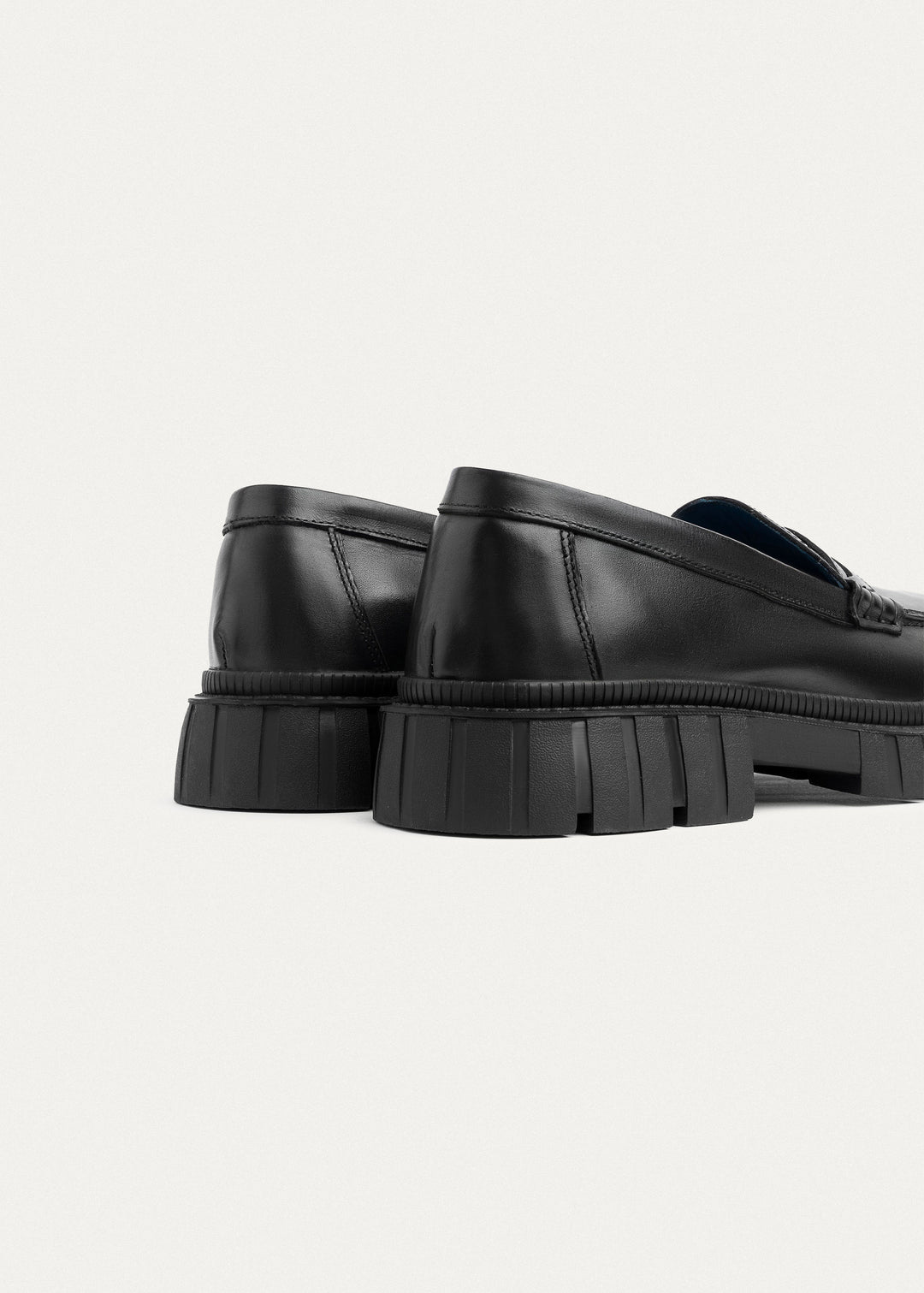Edge Loafers | Black