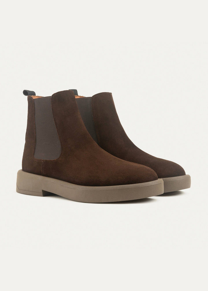 Rustic Luxe Chelsea Boots | Brown