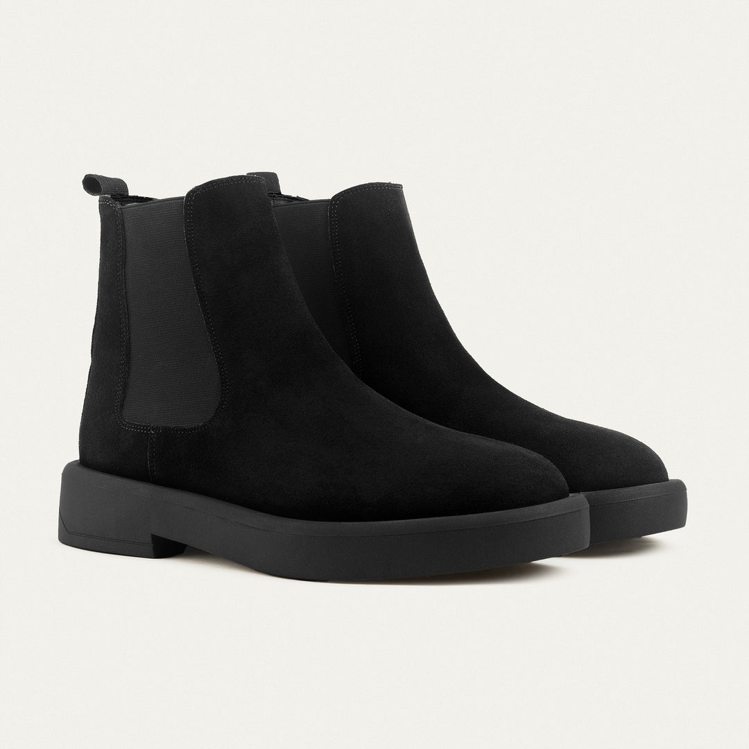 Rustic Luxe Chelsea Boots- Black