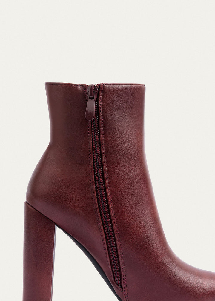 Orion Ringed Heeled Boots | Burgundy