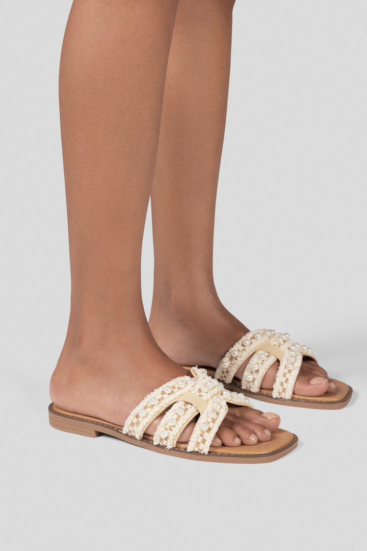 The Pearl Cove Slide – Ivory