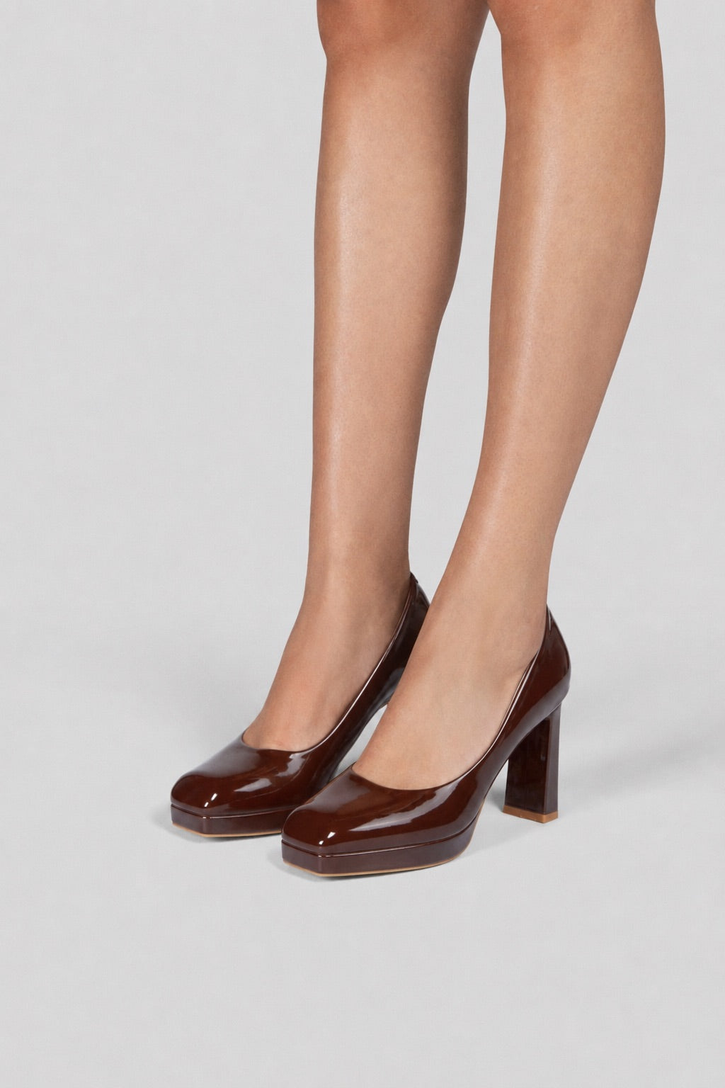 Closed Platform Pumps - Brown