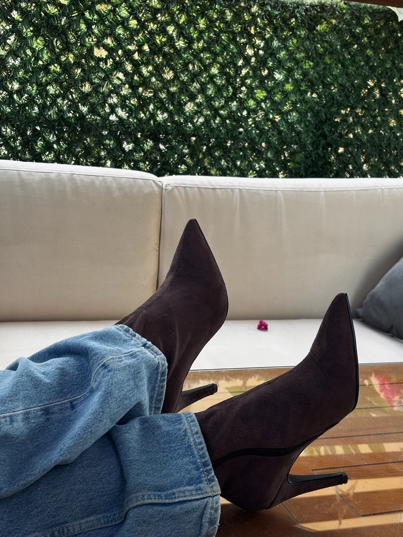 Achilles Fam community style