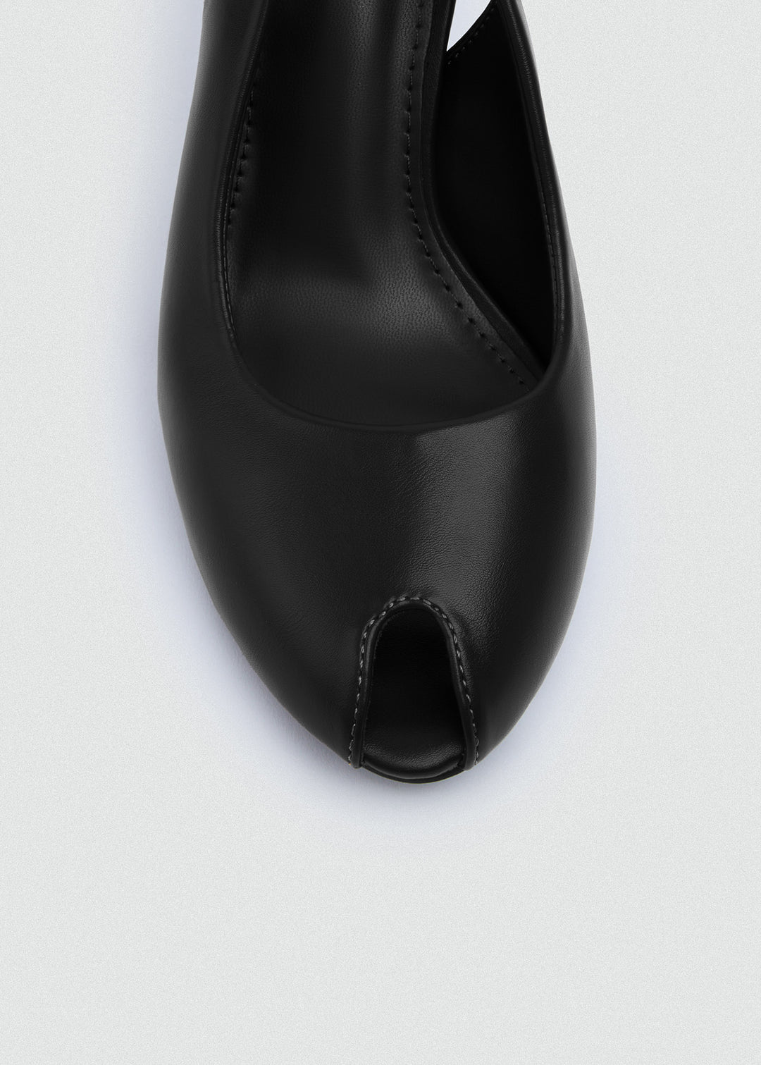 Pointed-Toe Stiletto Slingback Heels - Black
