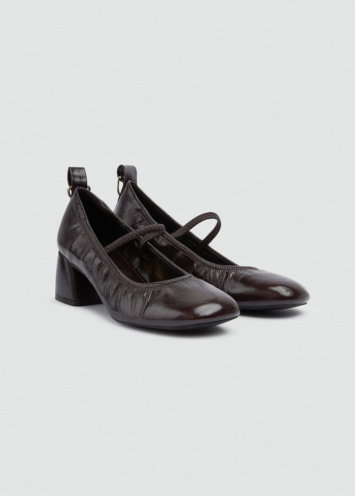 Flared Mary Jane Heels - Crinkled Patent Leather - Brown