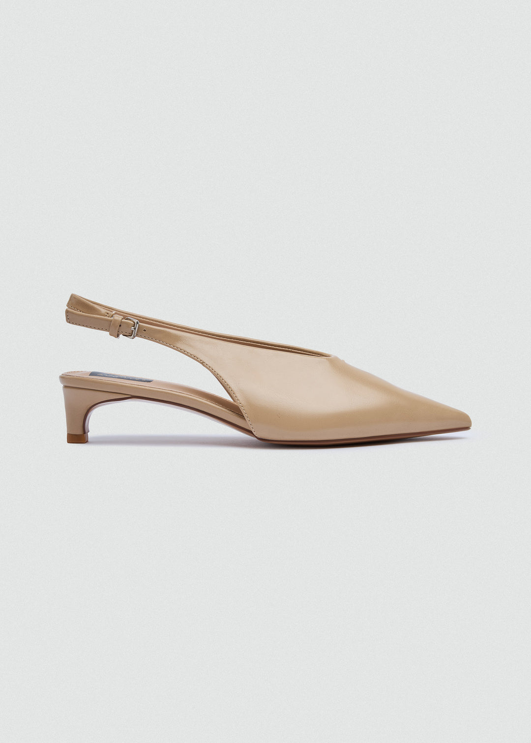 Pointed Slingback Kitten Heels - Patent Leather - Beige