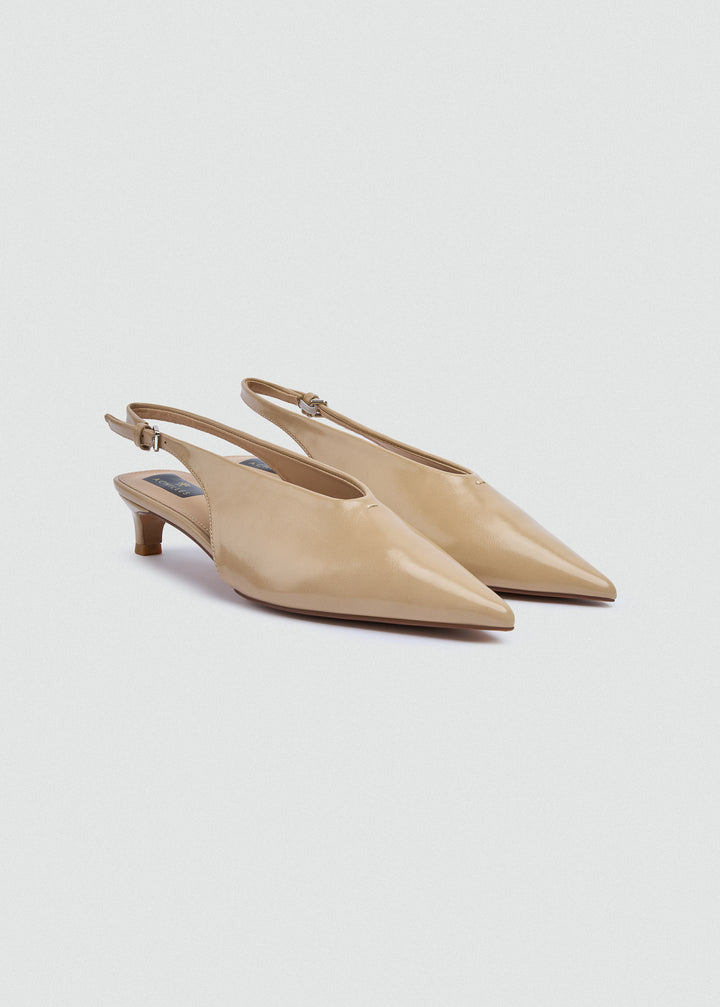Pointed Slingback Kitten Heels - Patent Leather - Beige