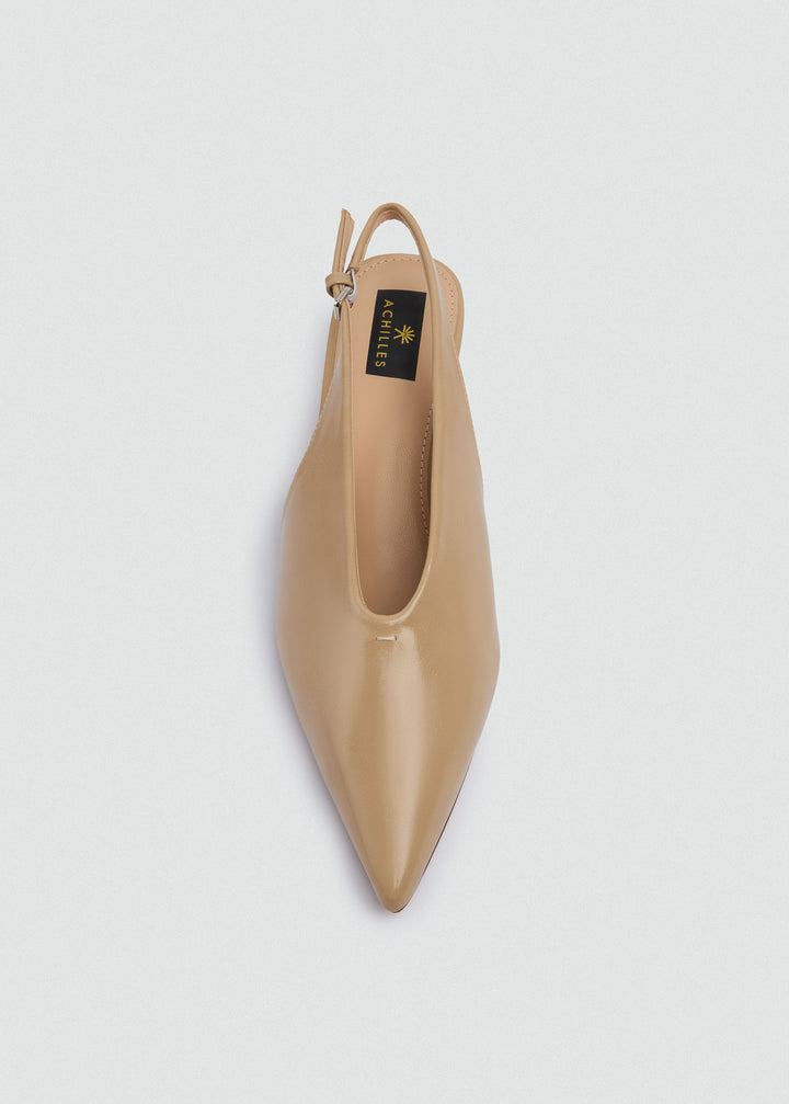 Pointed Slingback Kitten Heels - Patent Leather - Beige