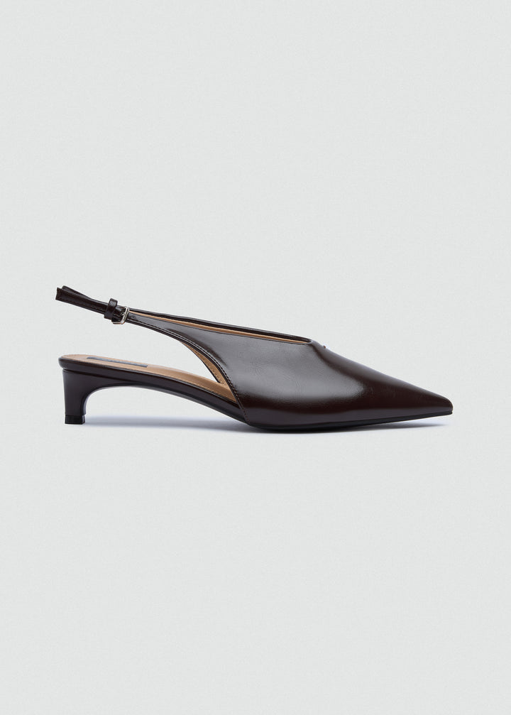 Pointed Slingback Kitten Heels - Patent Leather - Brown