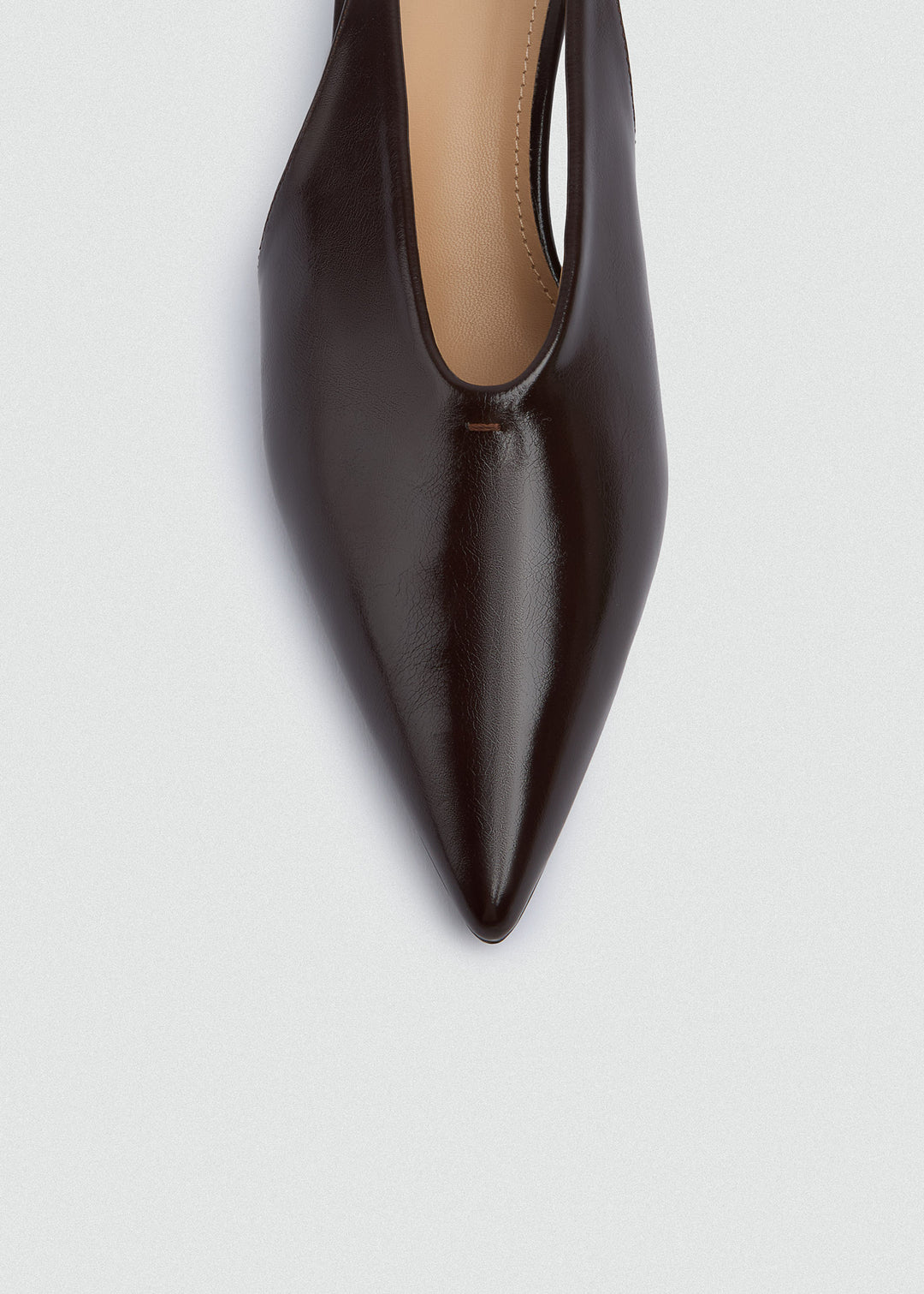 Pointed Slingback Kitten Heels - Patent Leather - Brown
