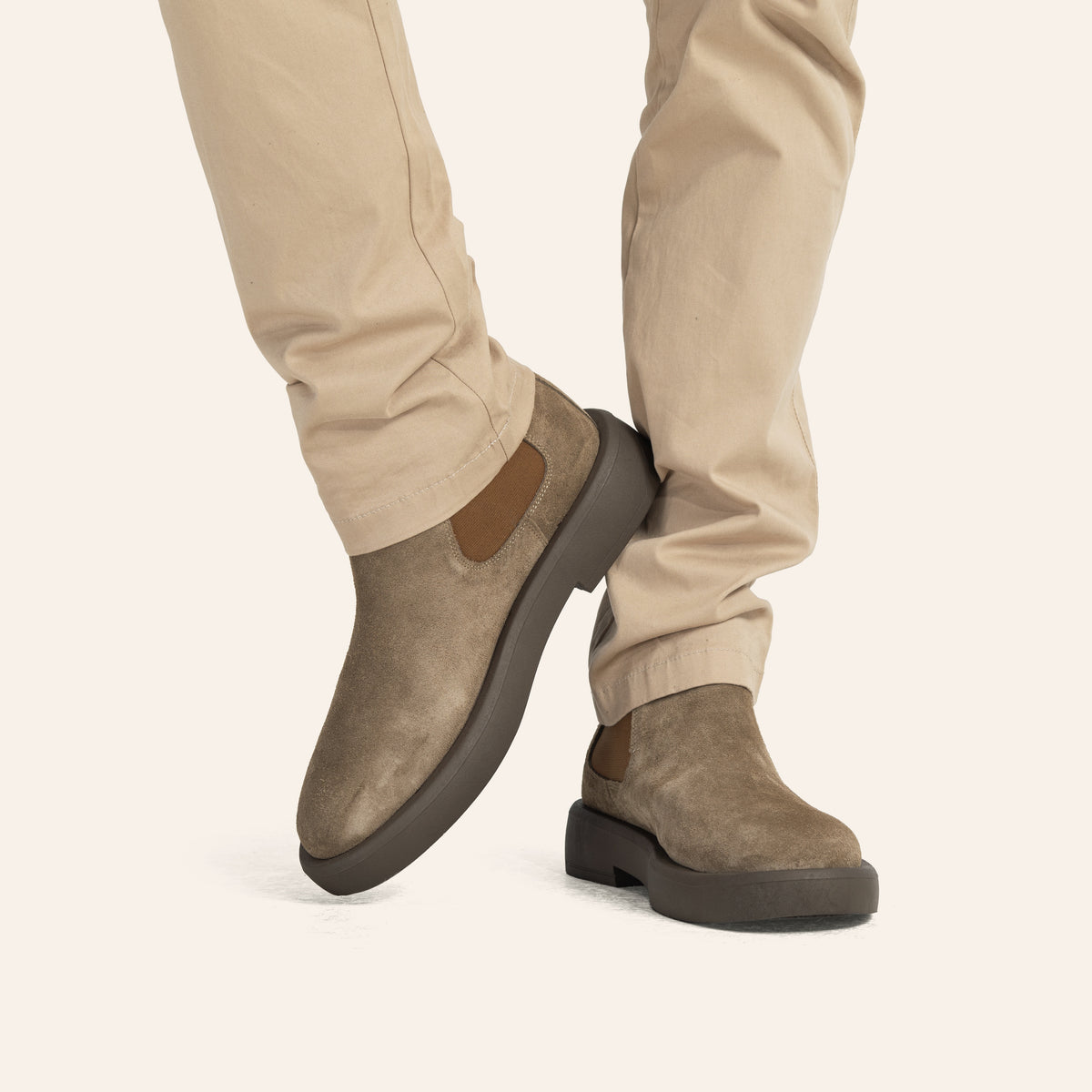 Lookbook - Rustic Luxe Chelsea Boots | Cafe